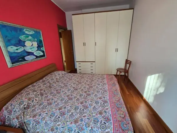 Appartamento via Valsesia 8, Milano