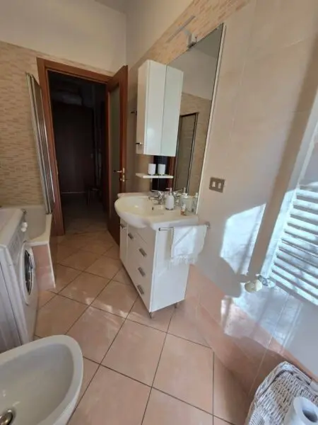 Appartamento via Valsesia 8, Milano
