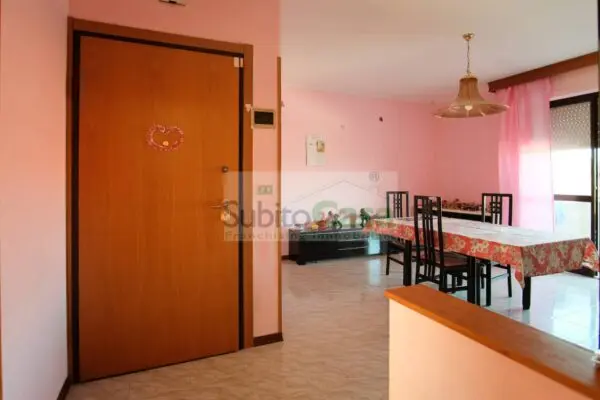 Appartamento via Massera 30, Villa Celiera