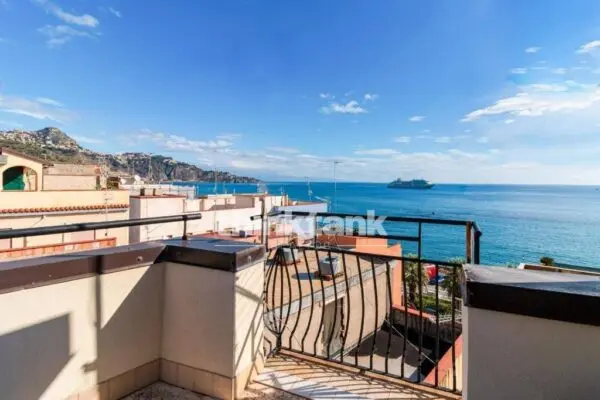 Villa via Vittorio Emanuele Snc, Giardini-Naxos