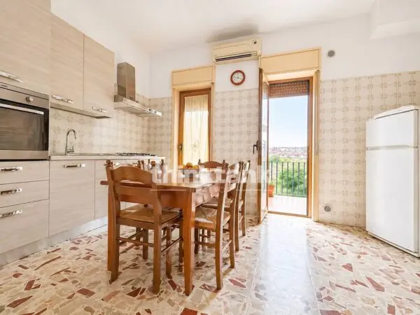 Appartamento via Arrigo Boito, Catania