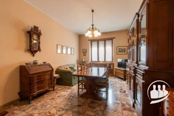Appartamento via Conte Di Roccavione 82, Torino