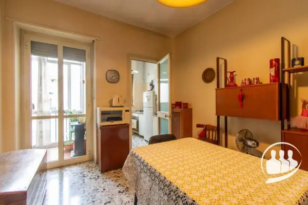 Appartamento via Conte Di Roccavione 82, Torino