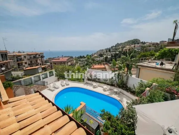 Appartamento via Gaetano Martino, Taormina