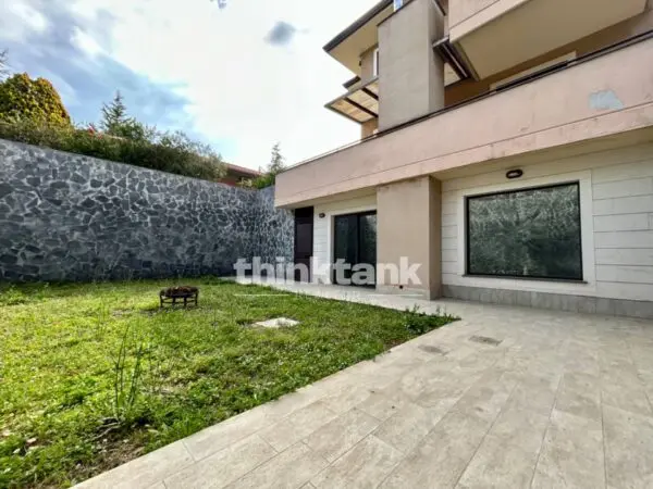 Villa via Delle Ginestre, Ragalna