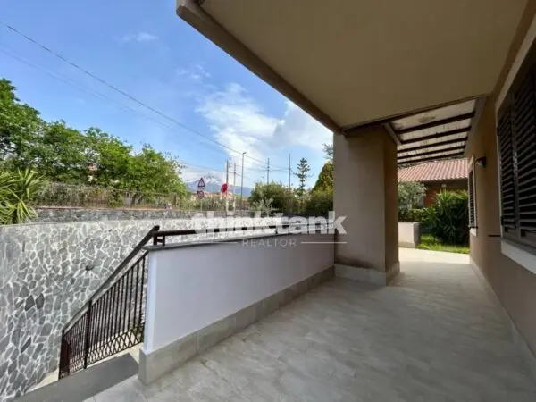 Villa via Delle Ginestre, Ragalna