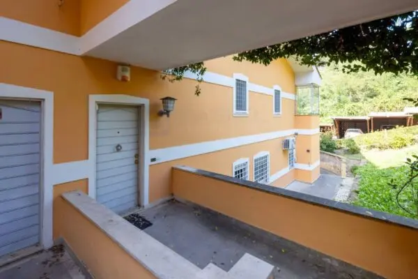 Appartamento via Di Grottarossa, Roma