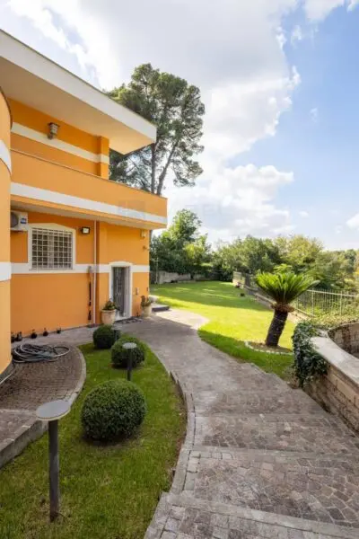 Appartamento via Di Grottarossa, Roma