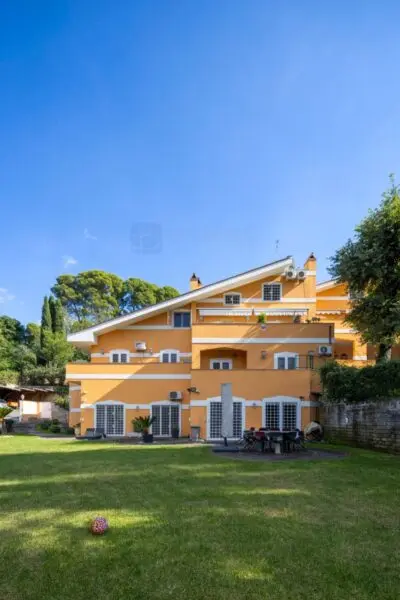 Appartamento via Di Grottarossa, Roma