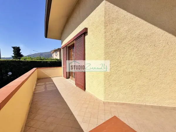 Villa via Pietrasanta, Pietrasanta