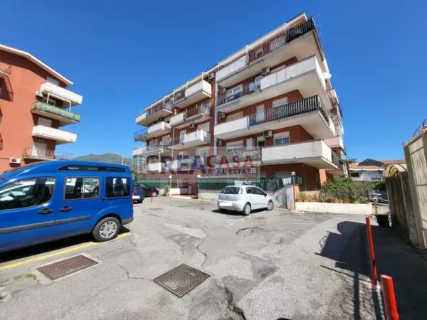 Appartamento via Sparagonà, Santa Teresa Di Riva