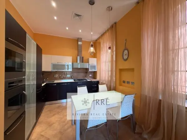 Appartamento via Nel Budello, Alassio