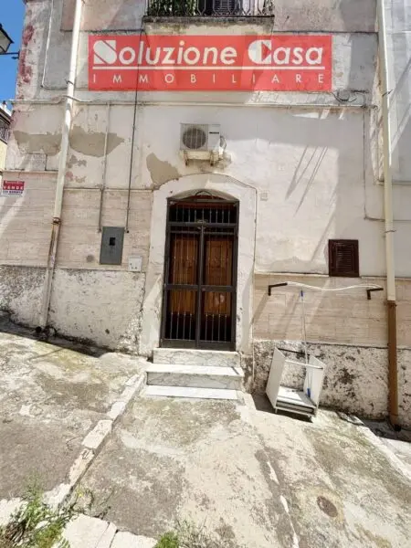 Casa Indipendente via Luigi Matarrese, Canosa Di Puglia