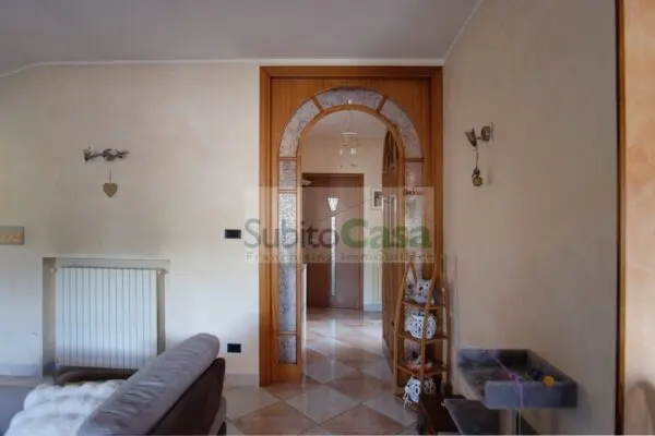 Appartamento via Corsi 12, Villamagna