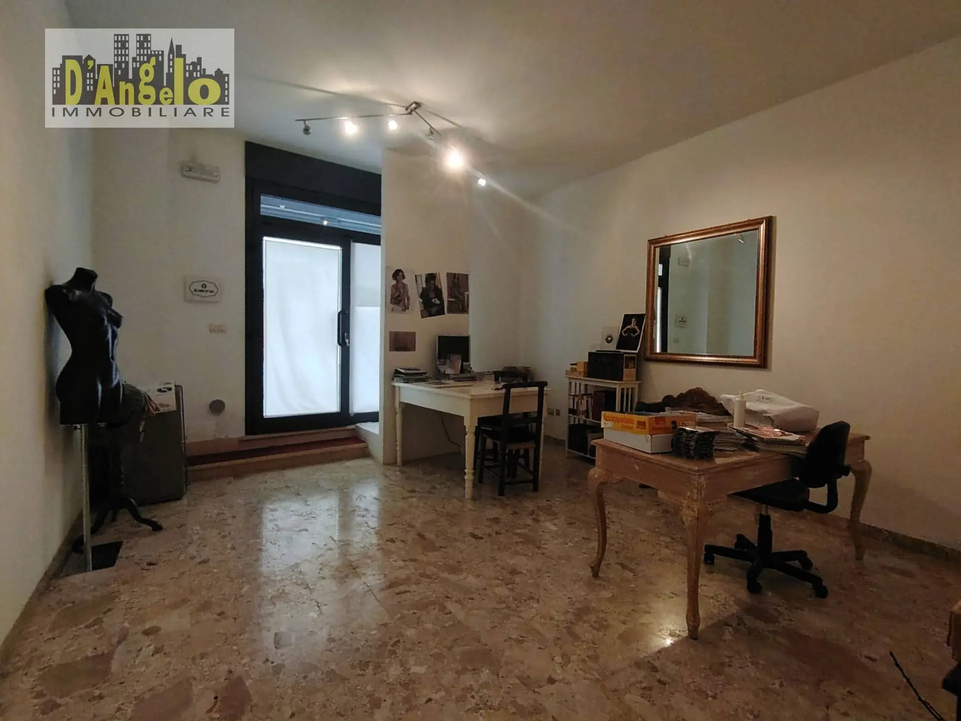 Immagine per Locale Commerciale in vendita a Offida CORSO SERPENTE AUREO 40