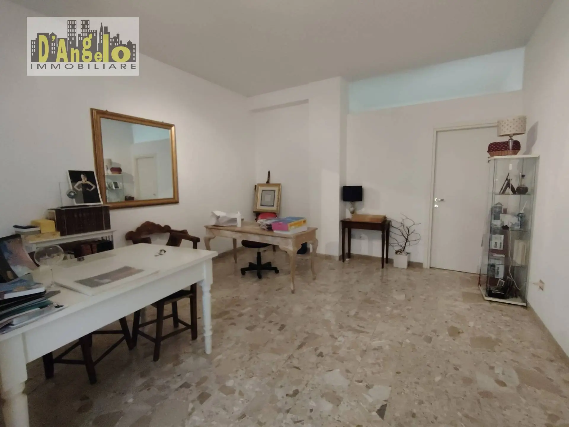 Immagine per Locale Commerciale in vendita a Offida CORSO SERPENTE AUREO 40