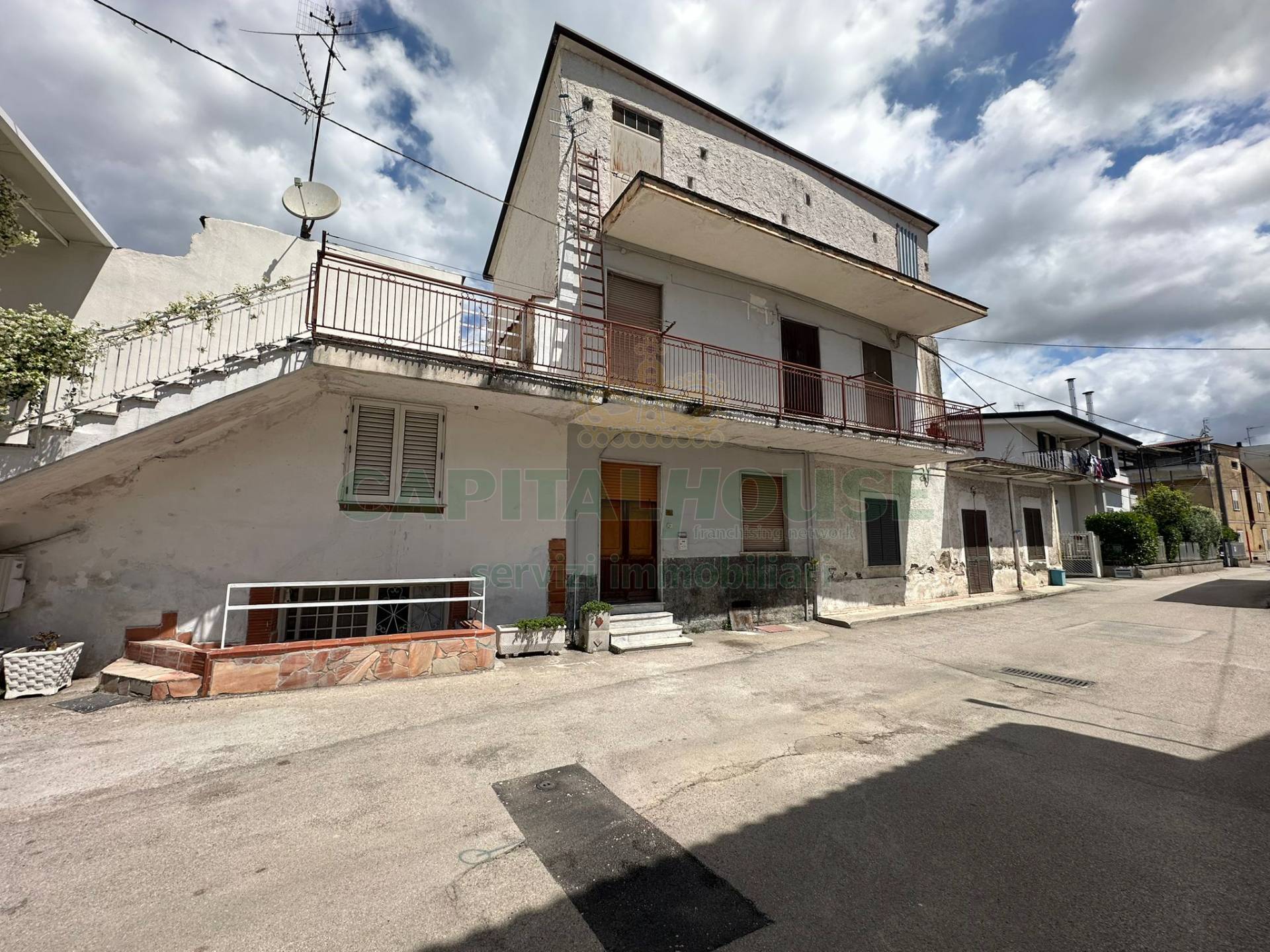 Immagine per Casa Semindipendente in vendita a Massa di Somma via cozzolino 