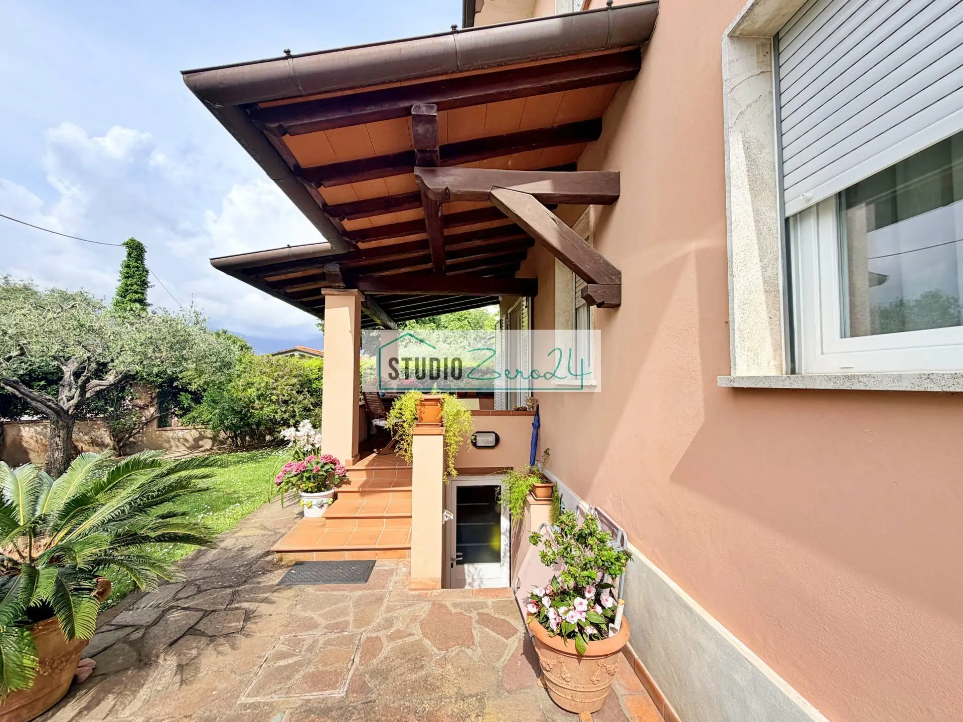 Immagine per Appartamento in vendita a Pietrasanta Via Castruccio Castracani 