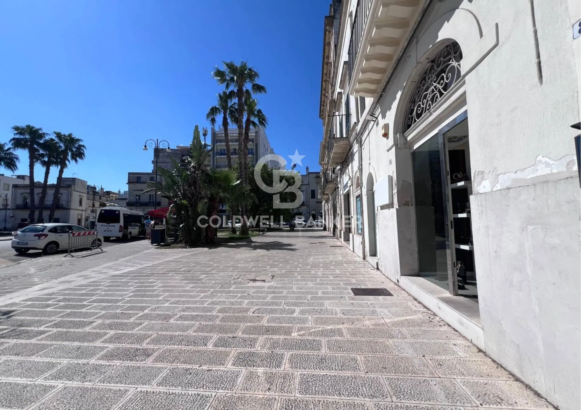 Immagine per Locale Commerciale in affitto a Galatina Piazza Dante Alighieri 83