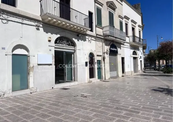 Immagine per Locale Commerciale in affitto a Galatina Piazza Dante Alighieri 83