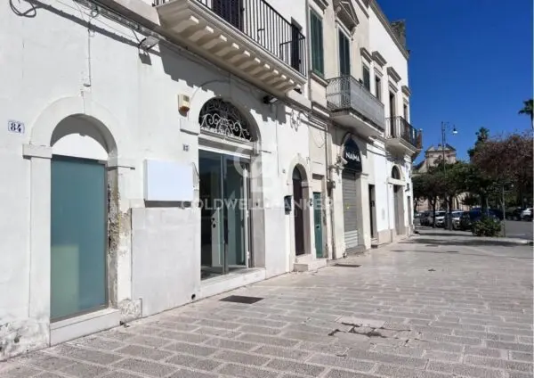 Immagine per Locale Commerciale in affitto a Galatina Piazza Dante Alighieri 83