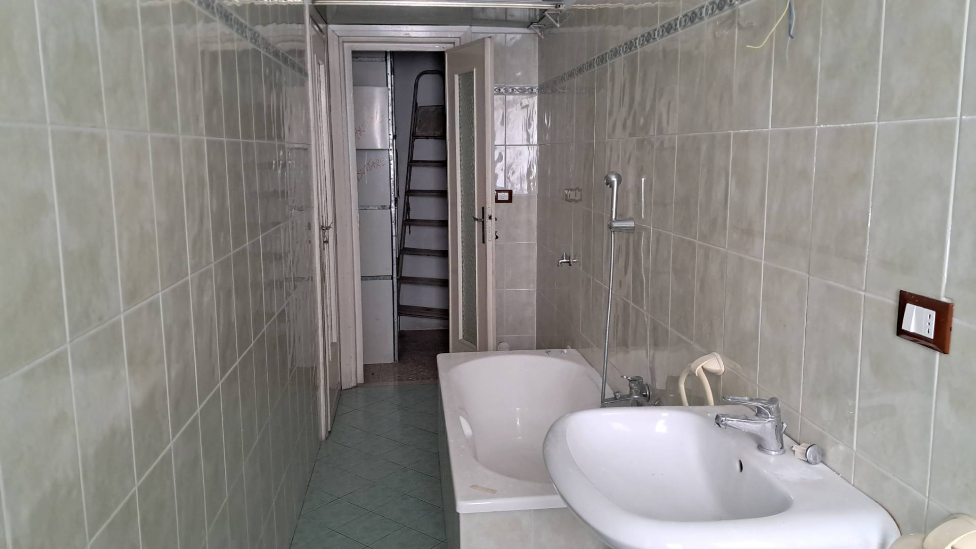 Immagine per Appartamento in affitto a Grugliasco Via Cesare Battisti 14