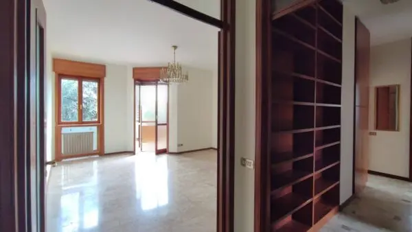 Appartamento viale Legioni Romane 44, Milano