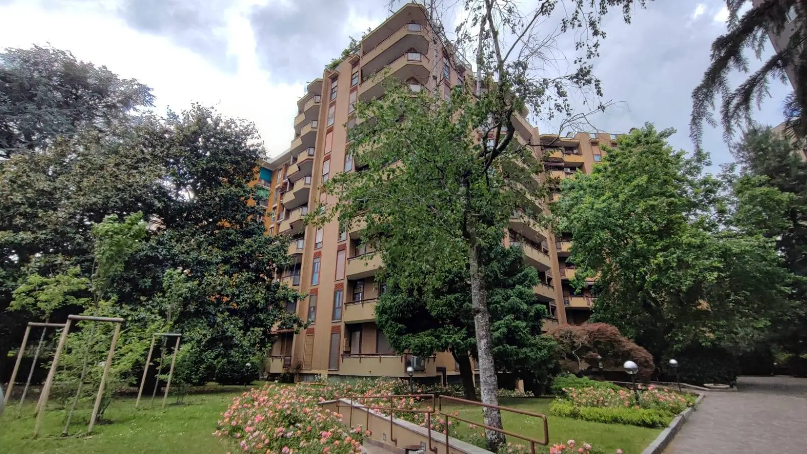 Immagine per Appartamento in affitto a Milano Viale Legioni Romane 44