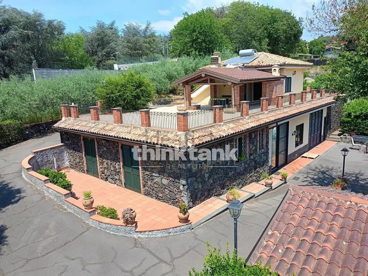 Immagine per Villa in vendita a Trecastagni Via Aglialoro 