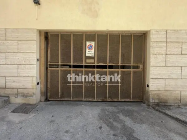 Box / Posto Auto via Torino, Siracusa
