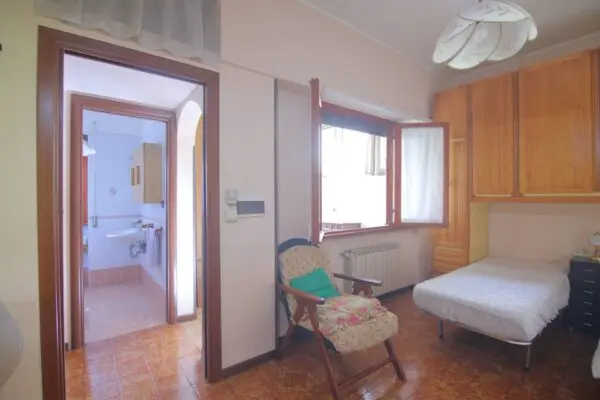 Appartamento via Cino Del Duca 71, Roma