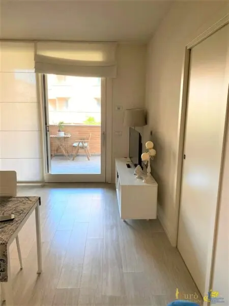Bilocale viale Tanara, Parma