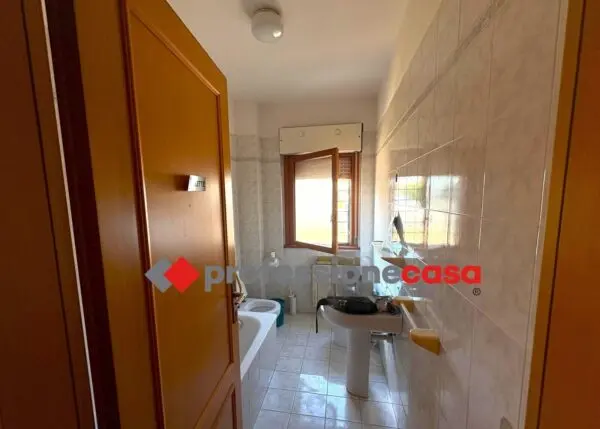 Immagine per Trilocale in vendita a Pomezia via Niccolò Copernico