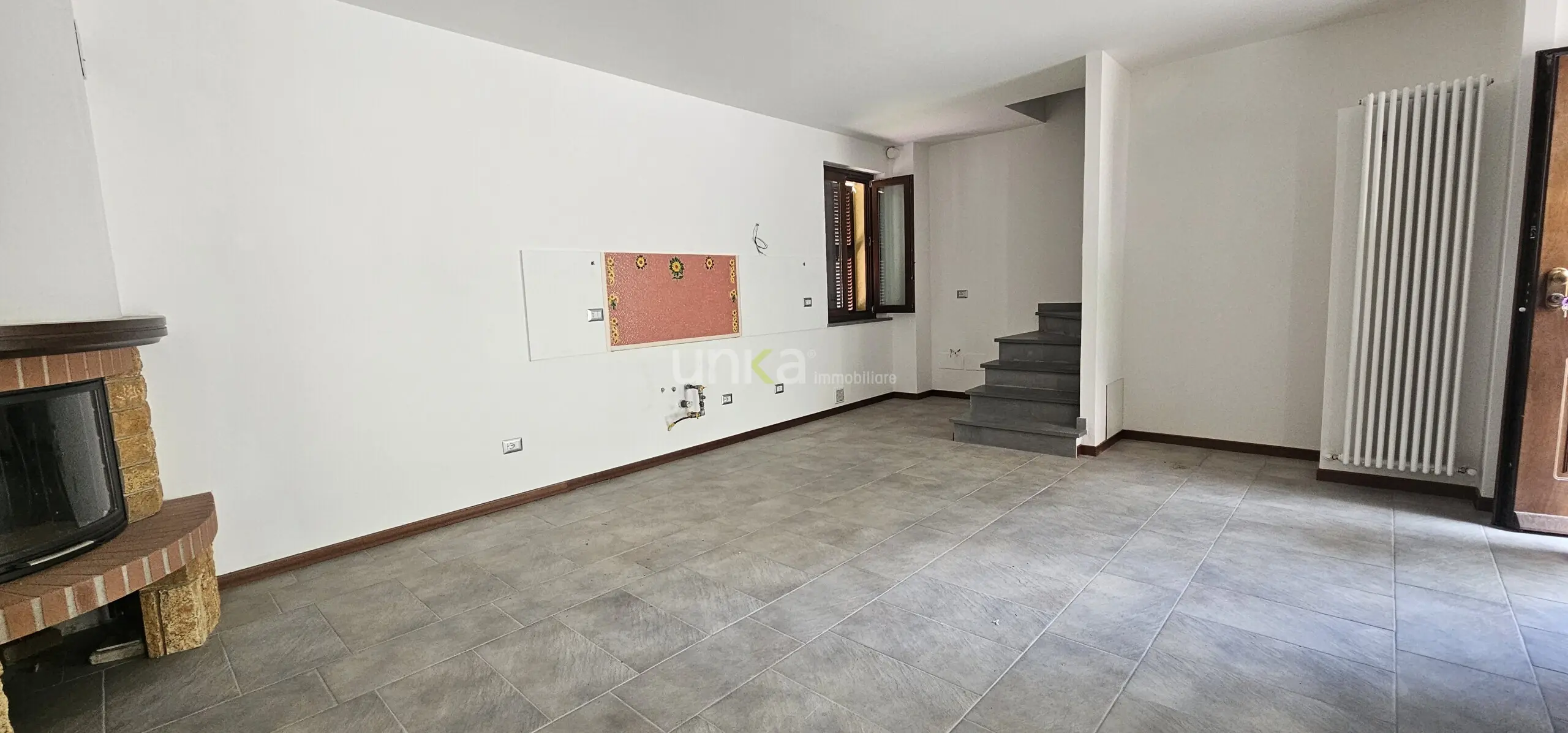 Immagine per Villa trifamiliare in vendita a Monte Roberto via Xxvi Maggio snc