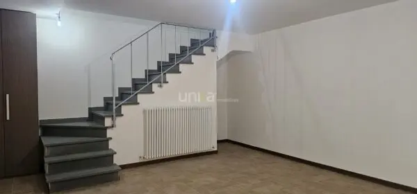 Immagine per Villa trifamiliare in vendita a Monte Roberto via Xxvi Maggio snc