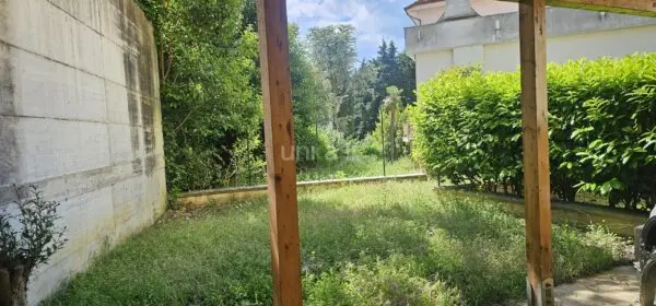 Immagine per Villa trifamiliare in vendita a Monte Roberto via Xxvi Maggio snc
