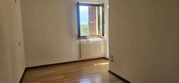 Villa Trifamiliare via Xxvi Maggio Snc, Monte Roberto