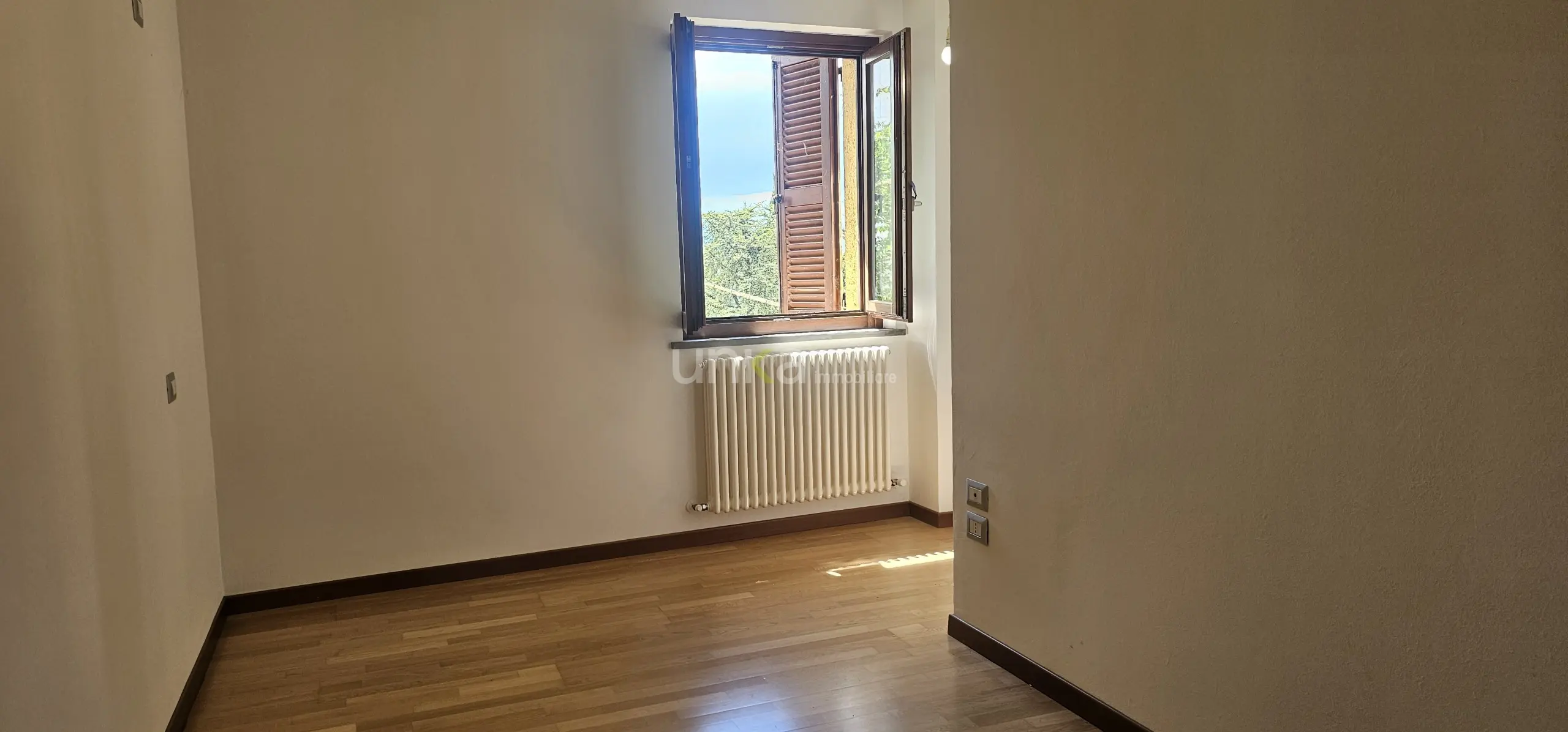 Immagine per Villa trifamiliare in vendita a Monte Roberto via Xxvi Maggio snc