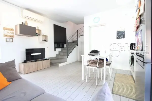 Bilocale viale Villoresi, Nerviano