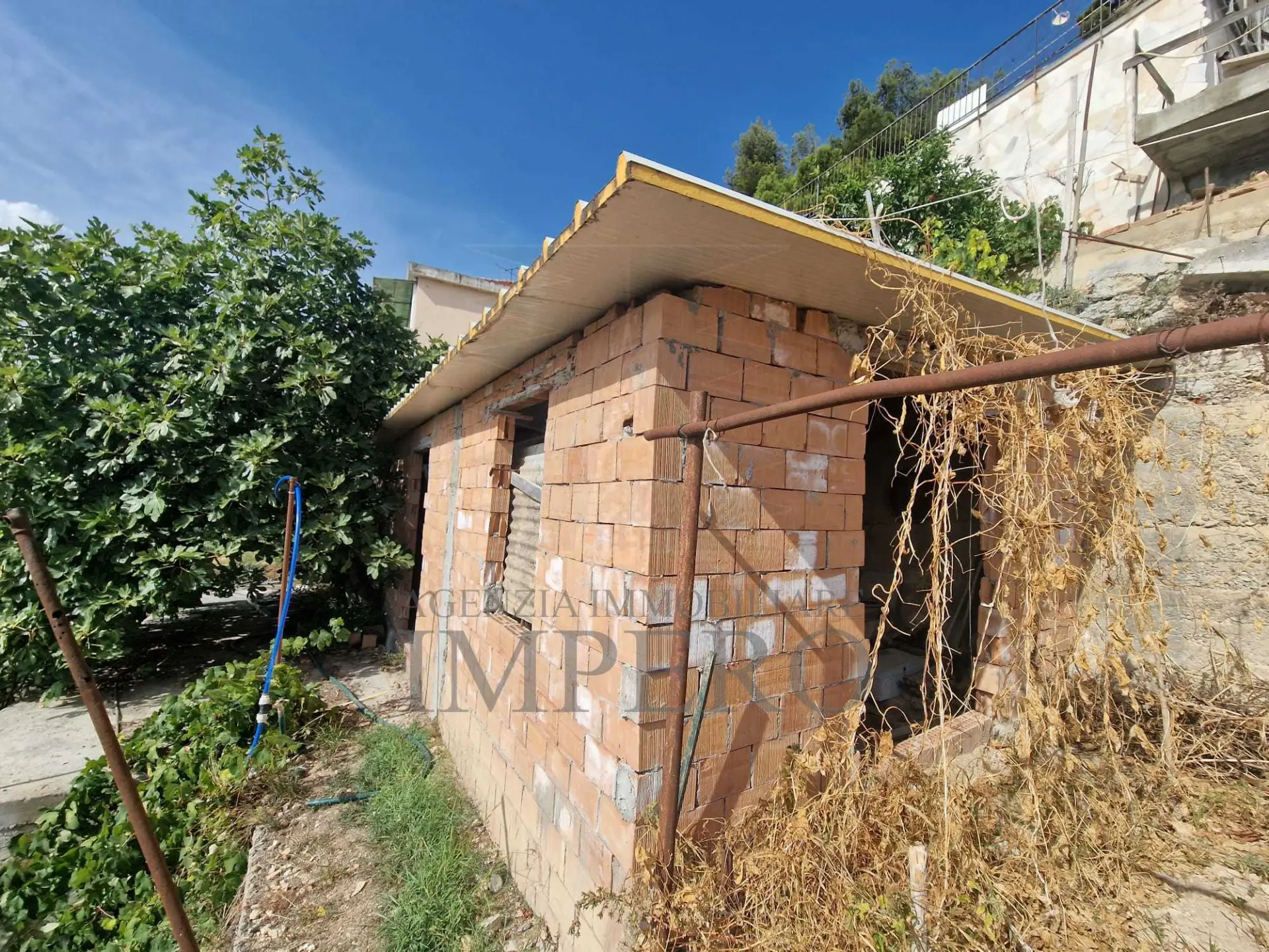 Immagine per Magazzino in vendita a Ventimiglia via Maule
