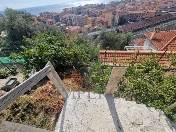 Immagine per Magazzino in vendita a Ventimiglia via Maule