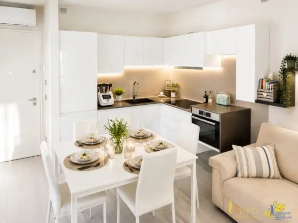 Bilocale viale Tanara Faustino, Parma