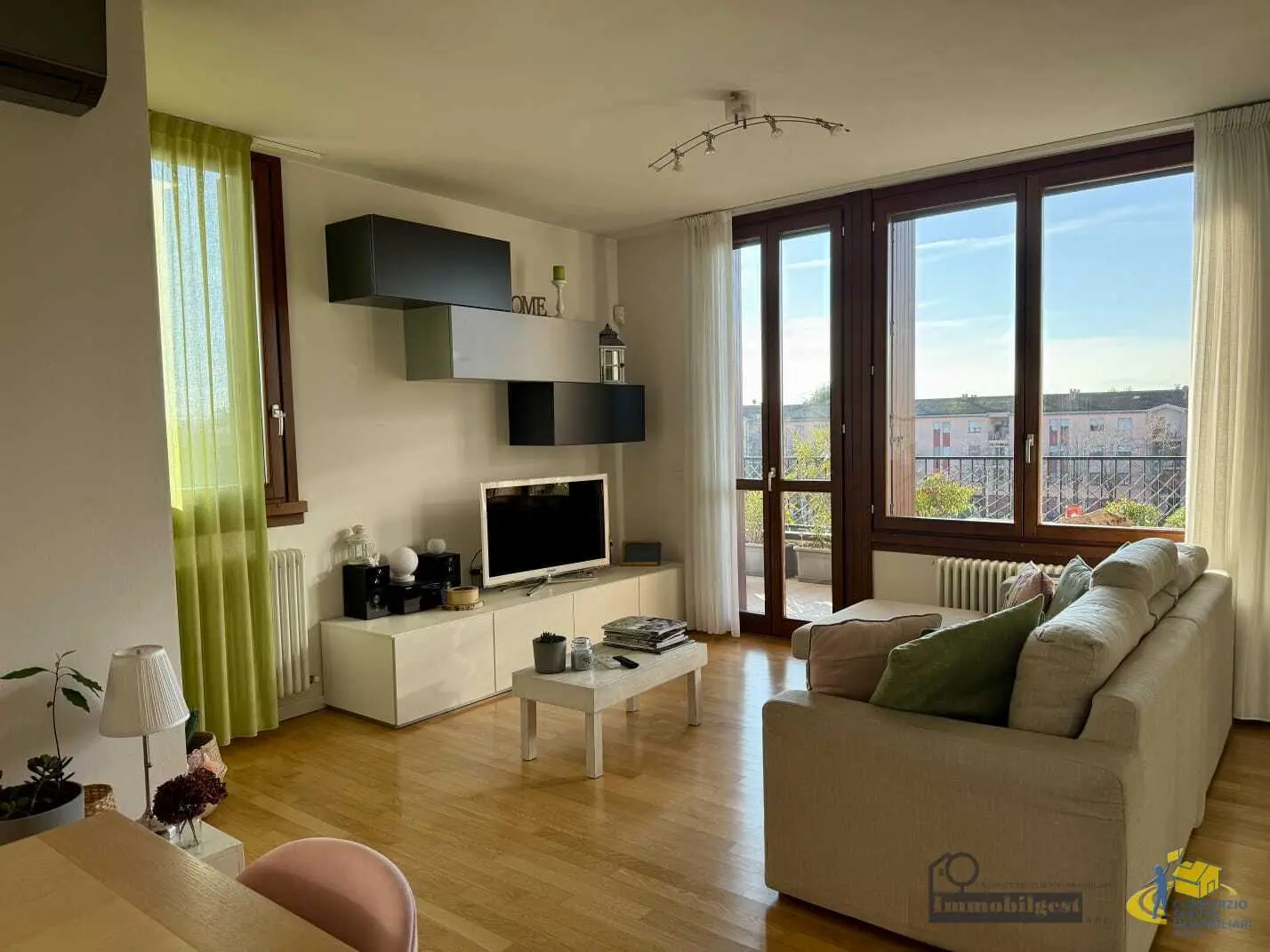 Immagine per Quadrilocale in vendita a Parma via Enrico Bertoluzzi 4