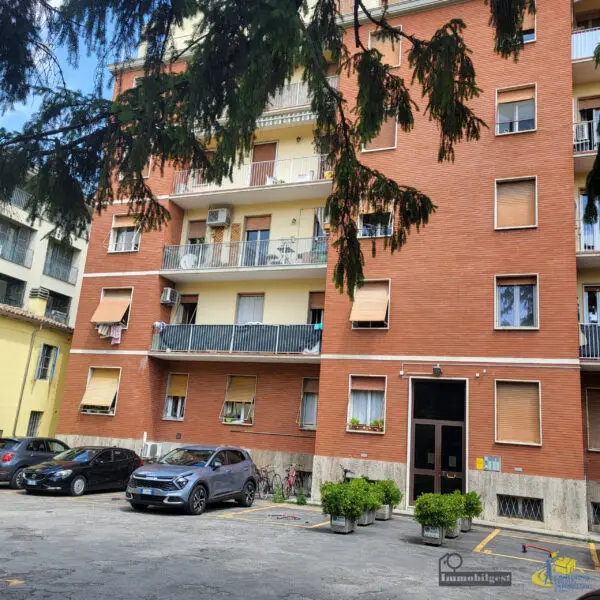 Trilocale via Borgo Santo Stefano 3, Parma