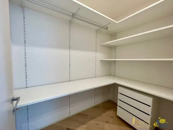 Bilocale viale Rustici, Parma