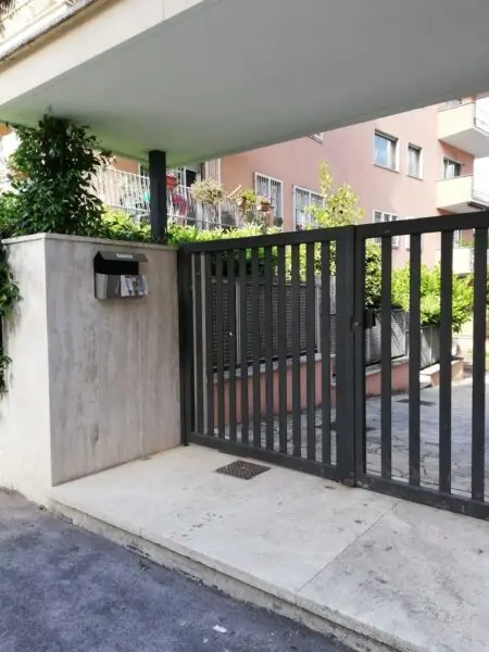 Monolocale via Montasio 28, Roma