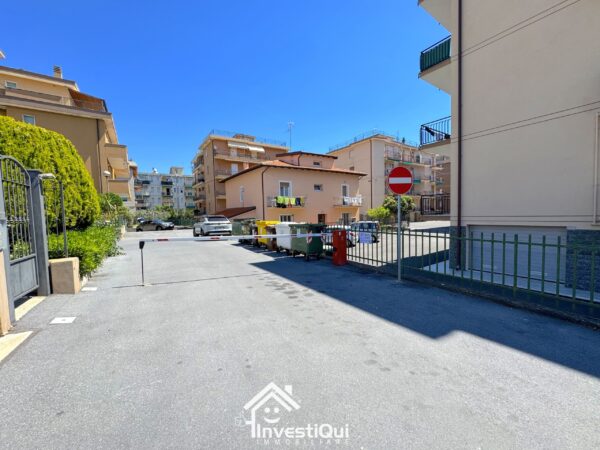 Garage via Milano 303, Pietra Ligure