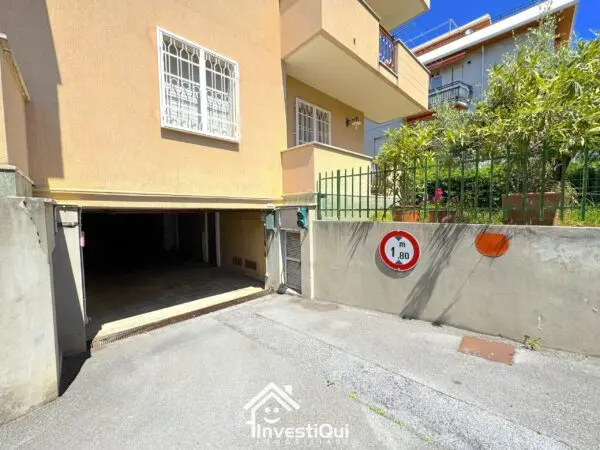 Garage via Milano 303, Pietra Ligure