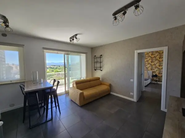 Bilocale via Guglielmo Petroni 38, Roma