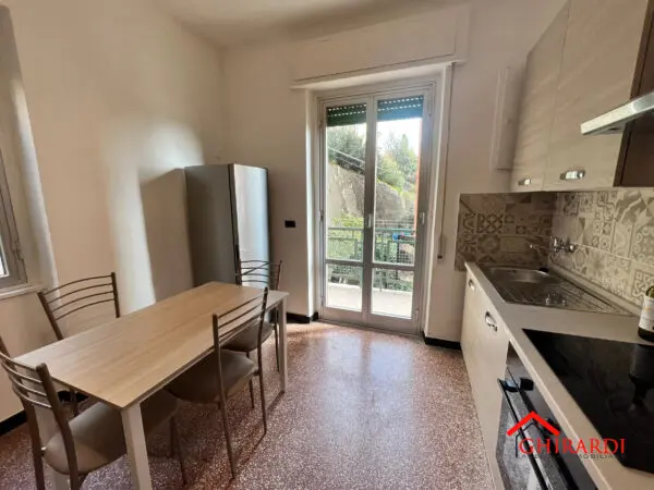 Trilocale via Lodovico Calda 11, Sestri Ponente, Genova